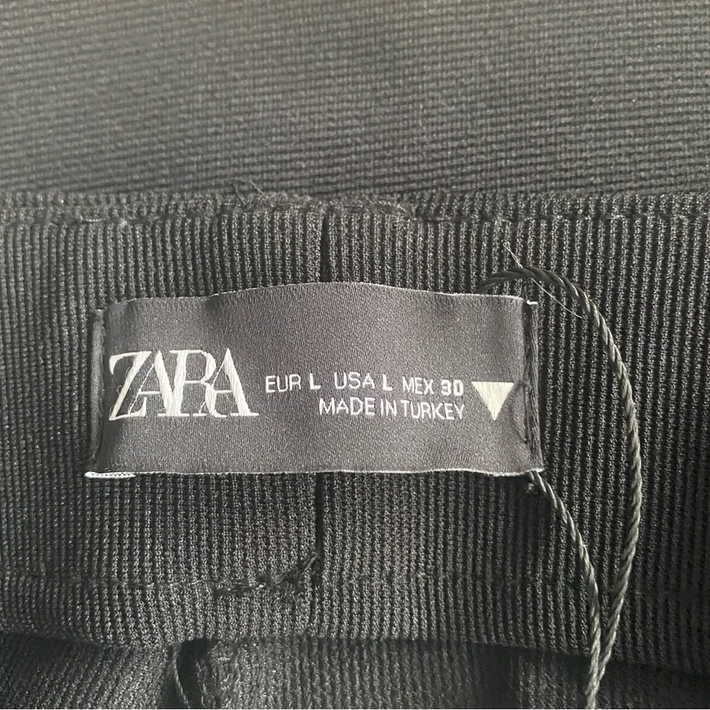 ZARA NWT High-Rise Pleat Front Split Ankle Leggings L (runs small) - Picture 9 of 9